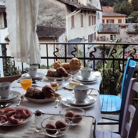 Bb Chiavenna Centro Storico Bed and Breakfast Buitenkant foto