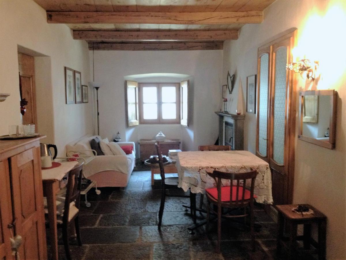 Bb Chiavenna Centro Storico Bed and Breakfast Buitenkant foto